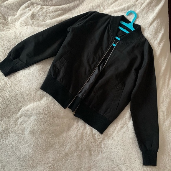 Missguided Black Bomber Jacket - Picture 1 of 3